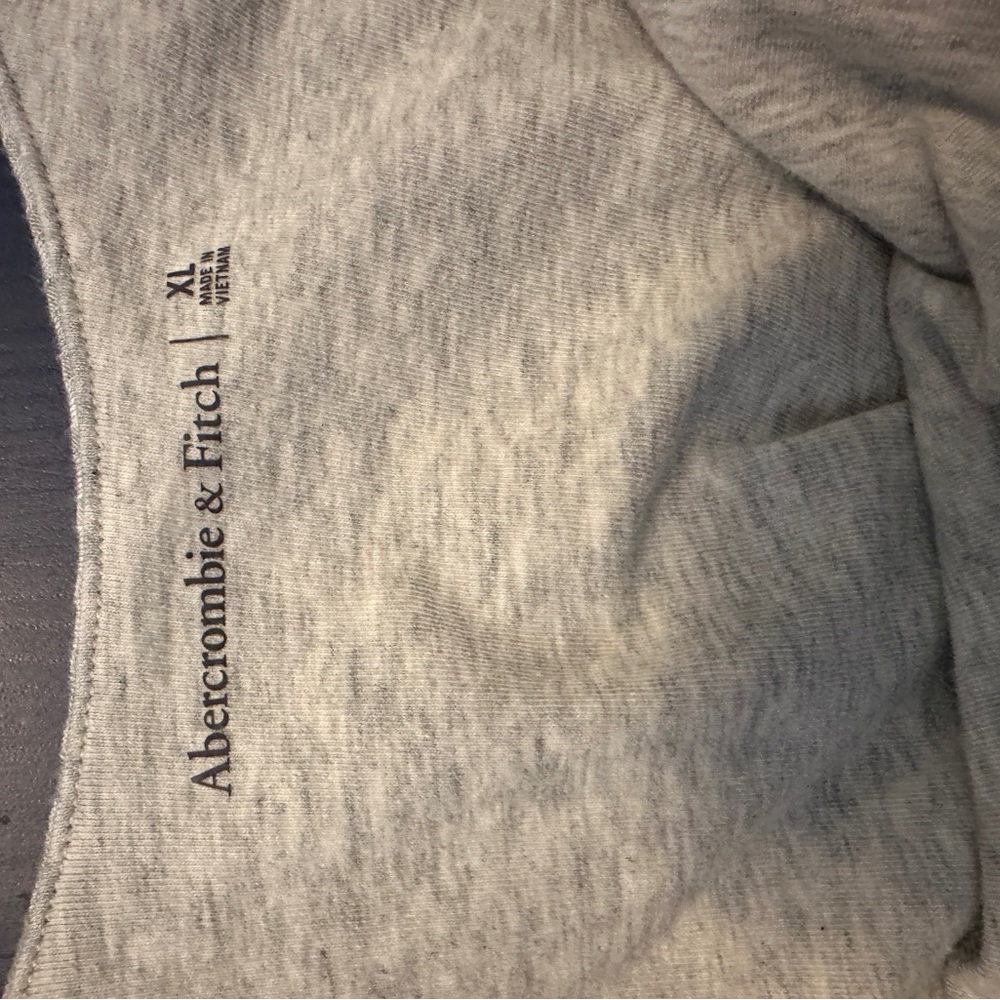 Abercrombie top XL - Picture 5 of 6